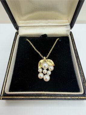 Krementz Vtg Pearl grape cluster necklace